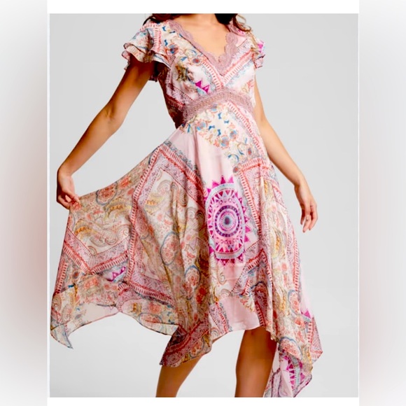 Beautiful asymmetrical dress with fluttery cap sleeves and crochet details. Sz S - Picture 3 of 3